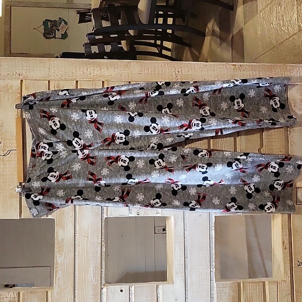 NWT Disney Fleece pants